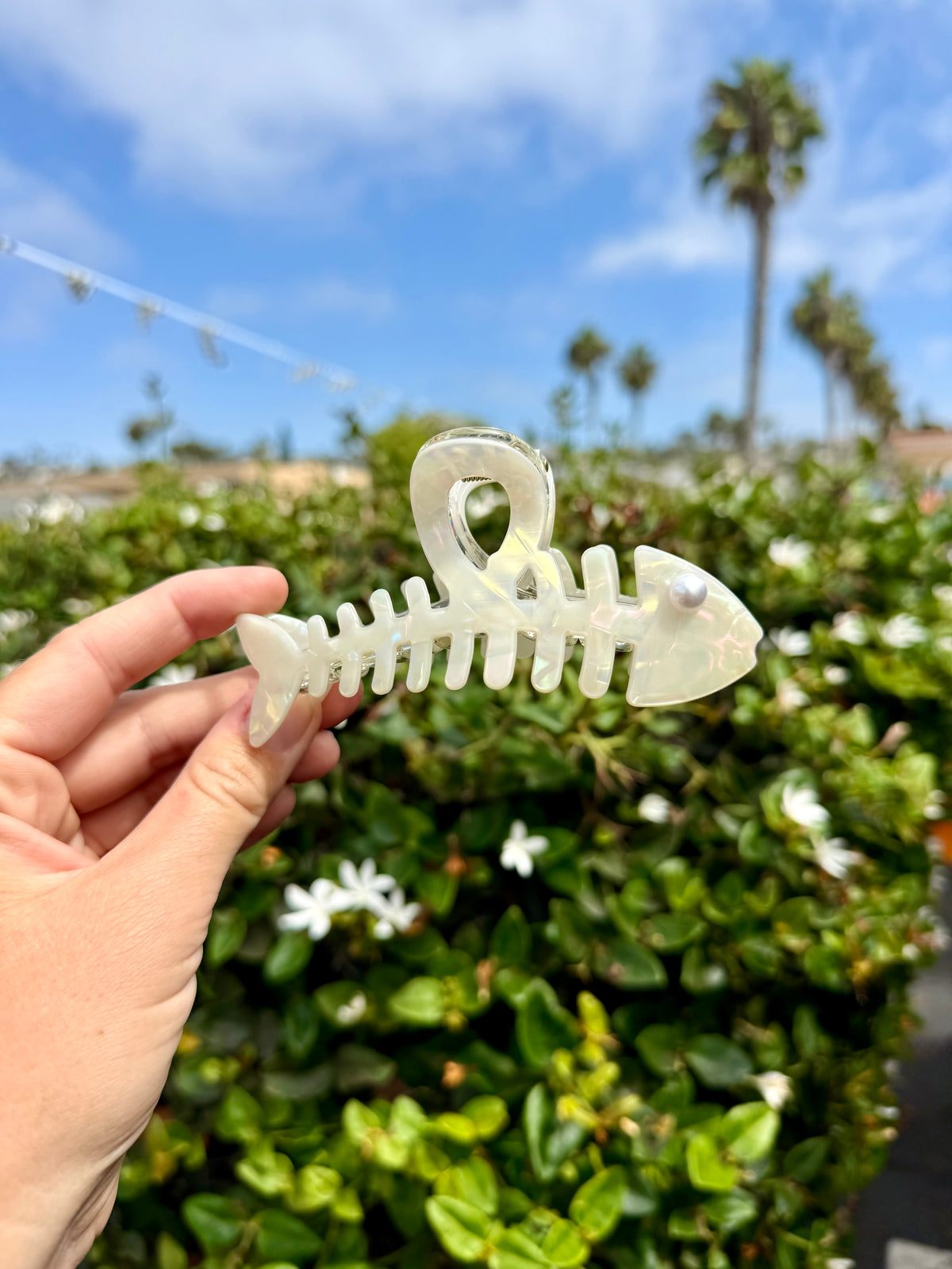 Pearl White Fish Bones Hair Claw Clip