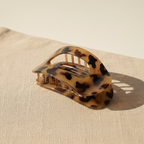 Classic tortoiseshell clip - showing curve