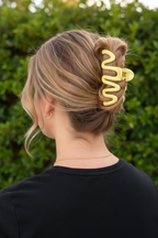 Honey blonde wavy hair