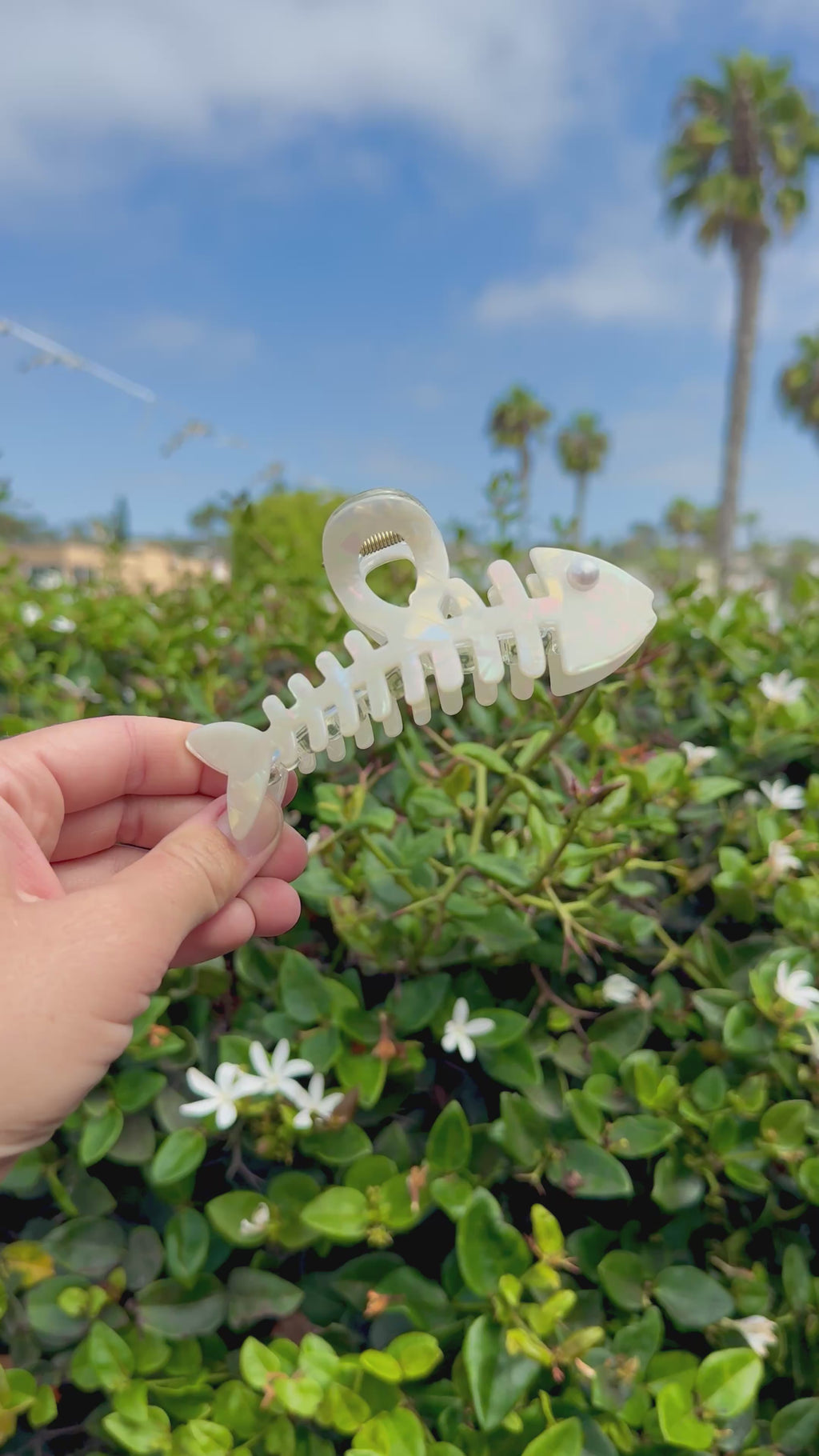 Pearl White Fish Bones Hair Claw Clip